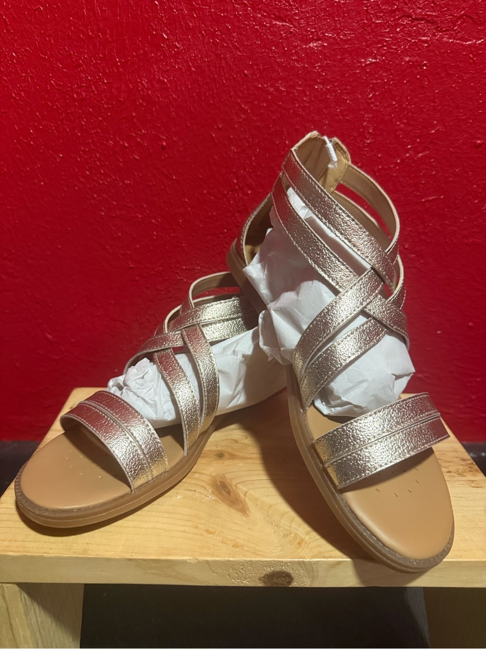 136. NEW IN BOX Geox Metallic Gold Strappy Flat Sandals